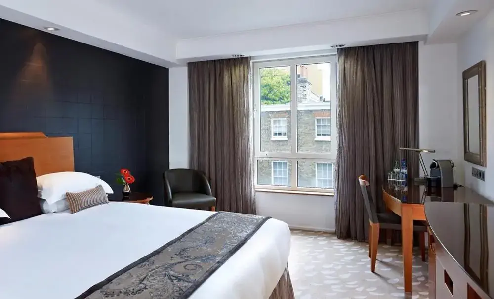 Park Plaza Victoria Hotel