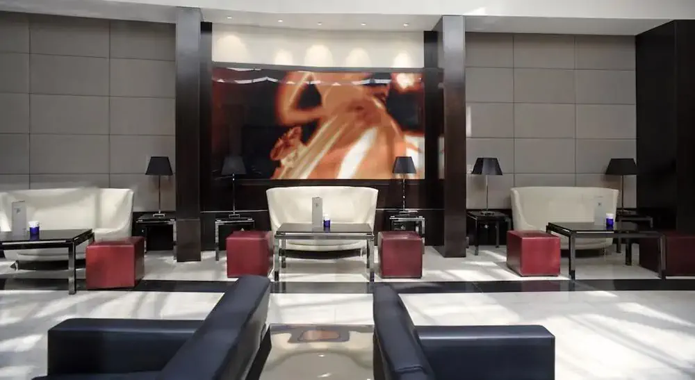 Park Plaza Victoria Hotel