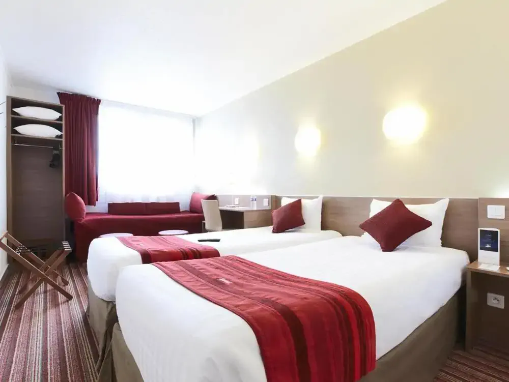 Kyriad Hotel Paris Bercy Village