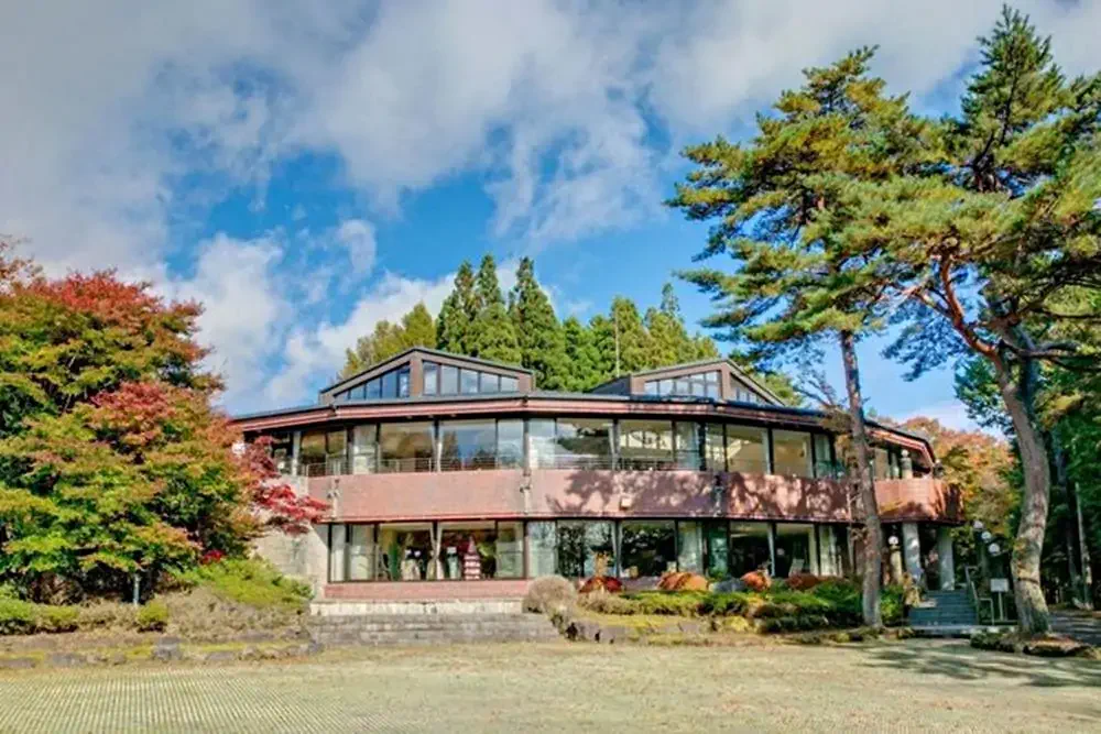 富士山-山中湖-秀山莊-外觀