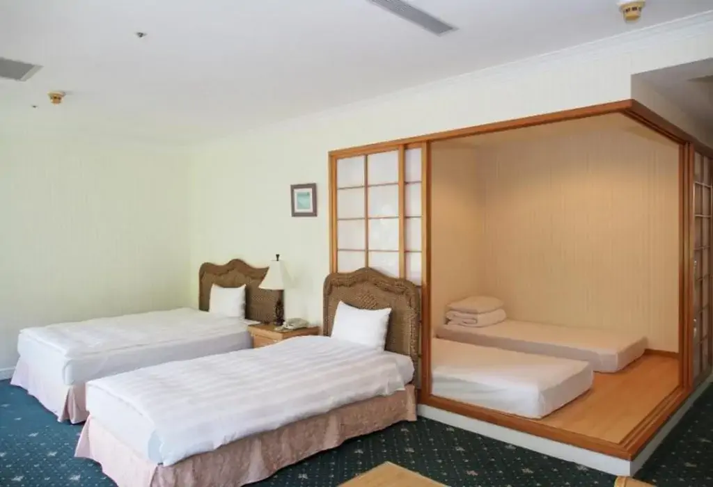新竹住宿-萊馥健康休閒渡假村-闔家豪華房