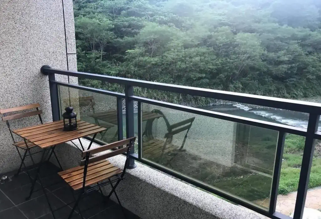 安通溪畔溫泉