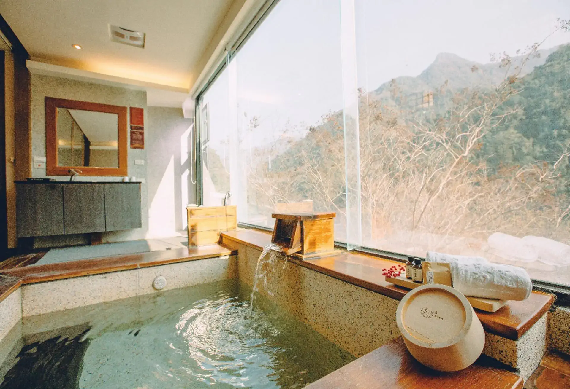 苗栗泰安第一湯泰安湯悅溫泉會館