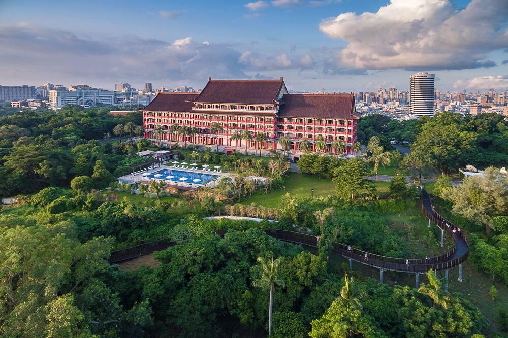 建築 / Expedia Group image