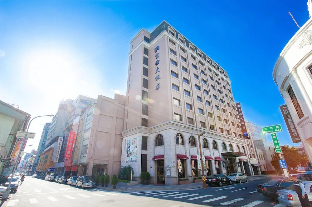 建築 / Expedia Group image