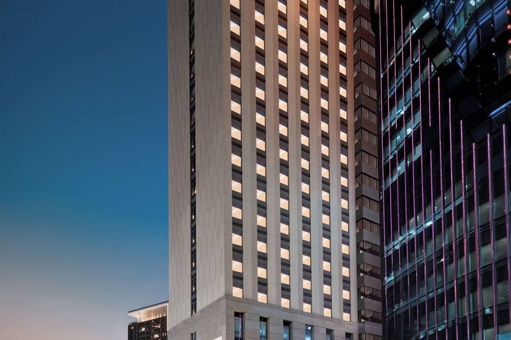 建築 / Expedia Group image