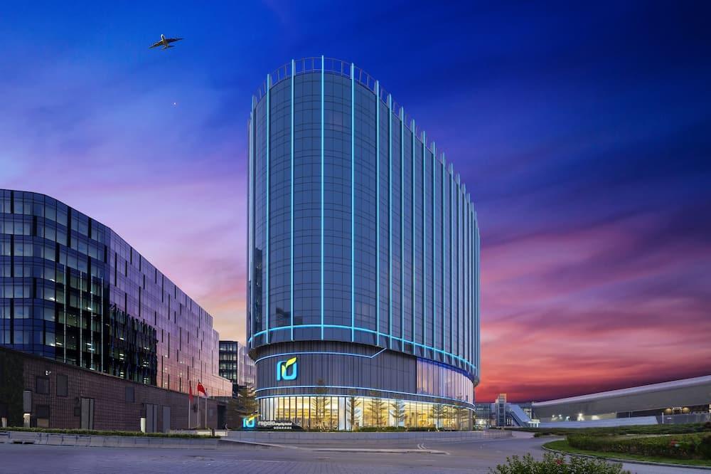 建築 / Expedia Group image