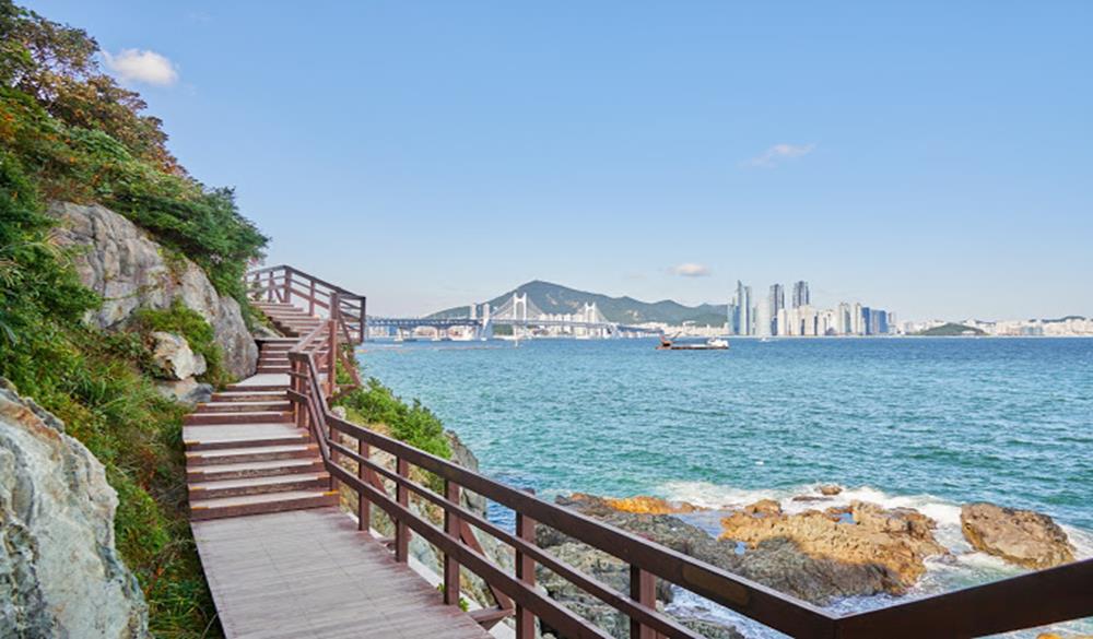 Landscape of Igidae coastline. Igidae park is a trail along the coast and It becomes famous for beautiful scenery with Haeundae and Gwangalli in recently years.
