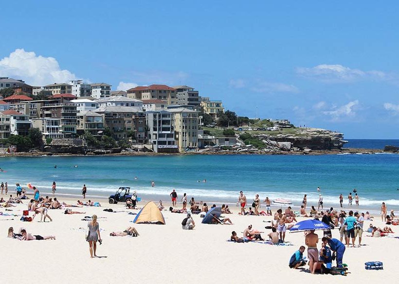 【澳洲雪梨】邦代海灘（Bondi Beach）交通、必去海岸步道、市集懶人包