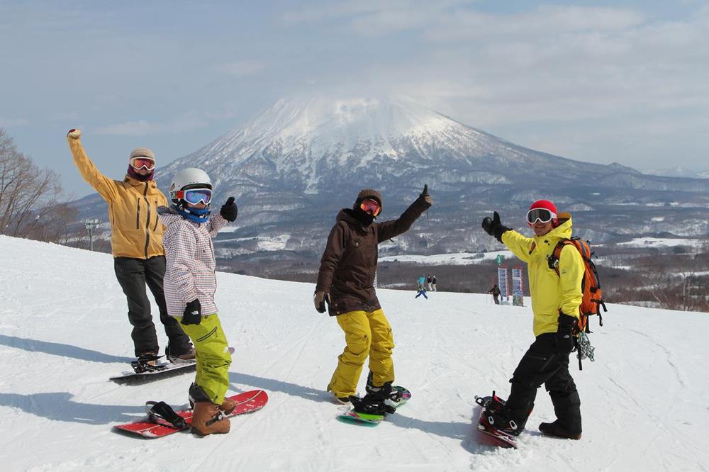 北海道-滑雪-住宿-新雪谷綠葉村飯店-滑雪場