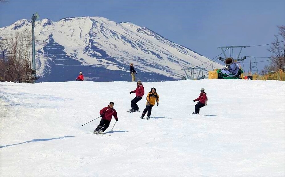 富士山-滑雪-sonwtown-yeti