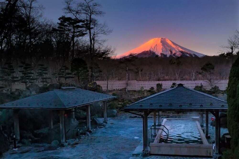富士山-景點-紅富士之湯