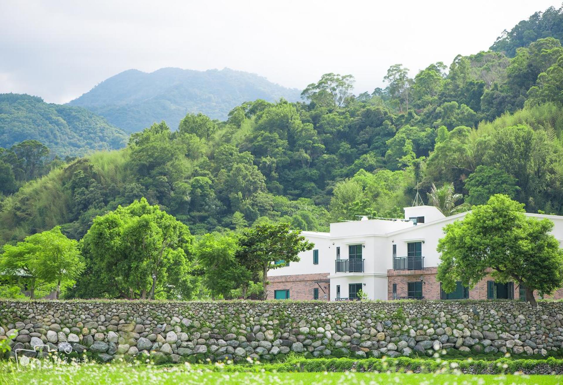 六十石山金針花季住宿推薦,六十石山 住宿, 六十石山民宿,花蓮富里旅館