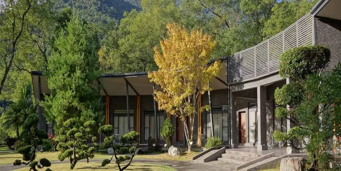森林系住宿 蝴蝶谷溫泉渡假村