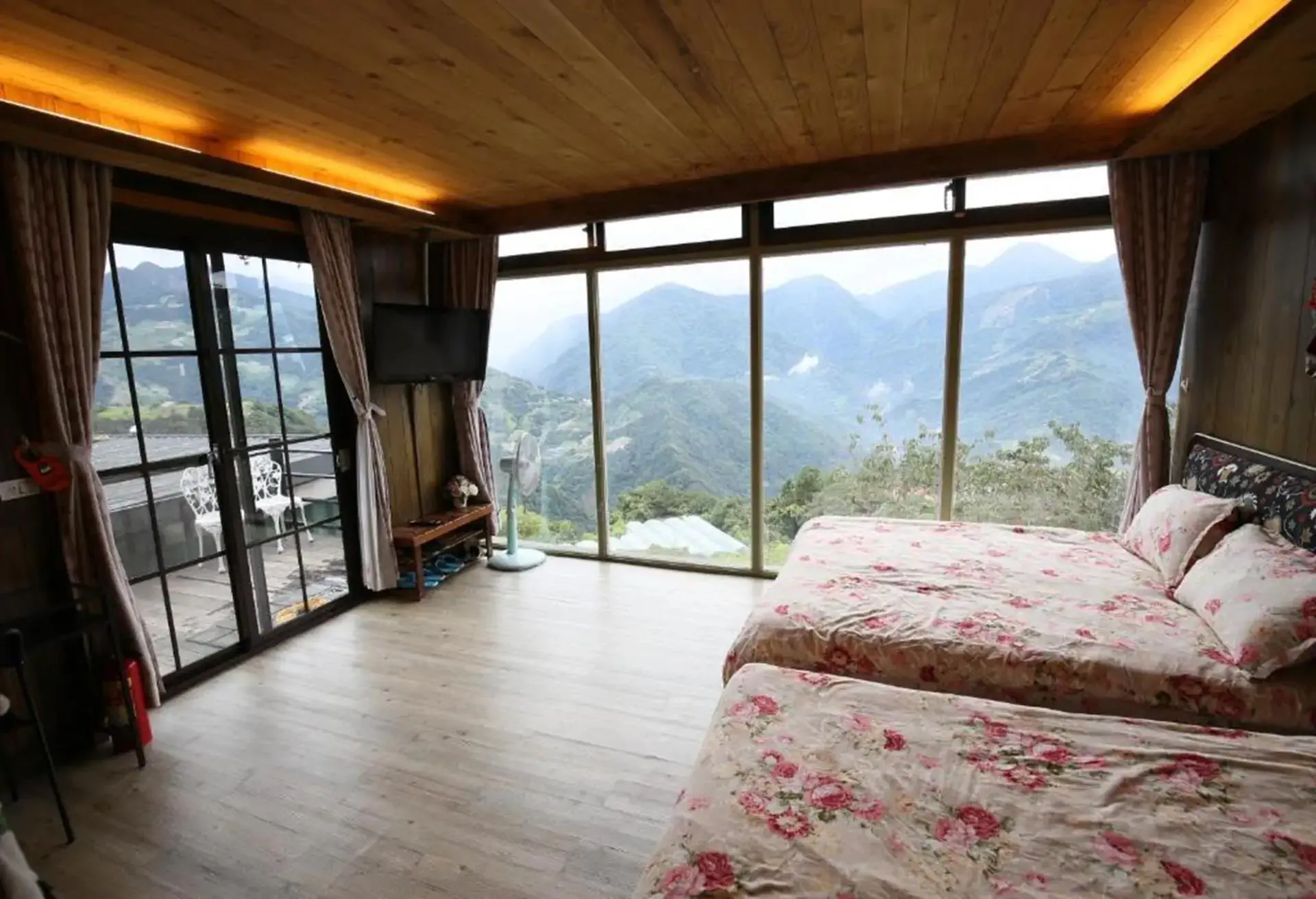 白熊屋民宿,南投寵物友善住宿推薦,南投住宿 寵物,南投住宿, 南投 住宿,南投市寵物民宿,南投埔里寵物民宿