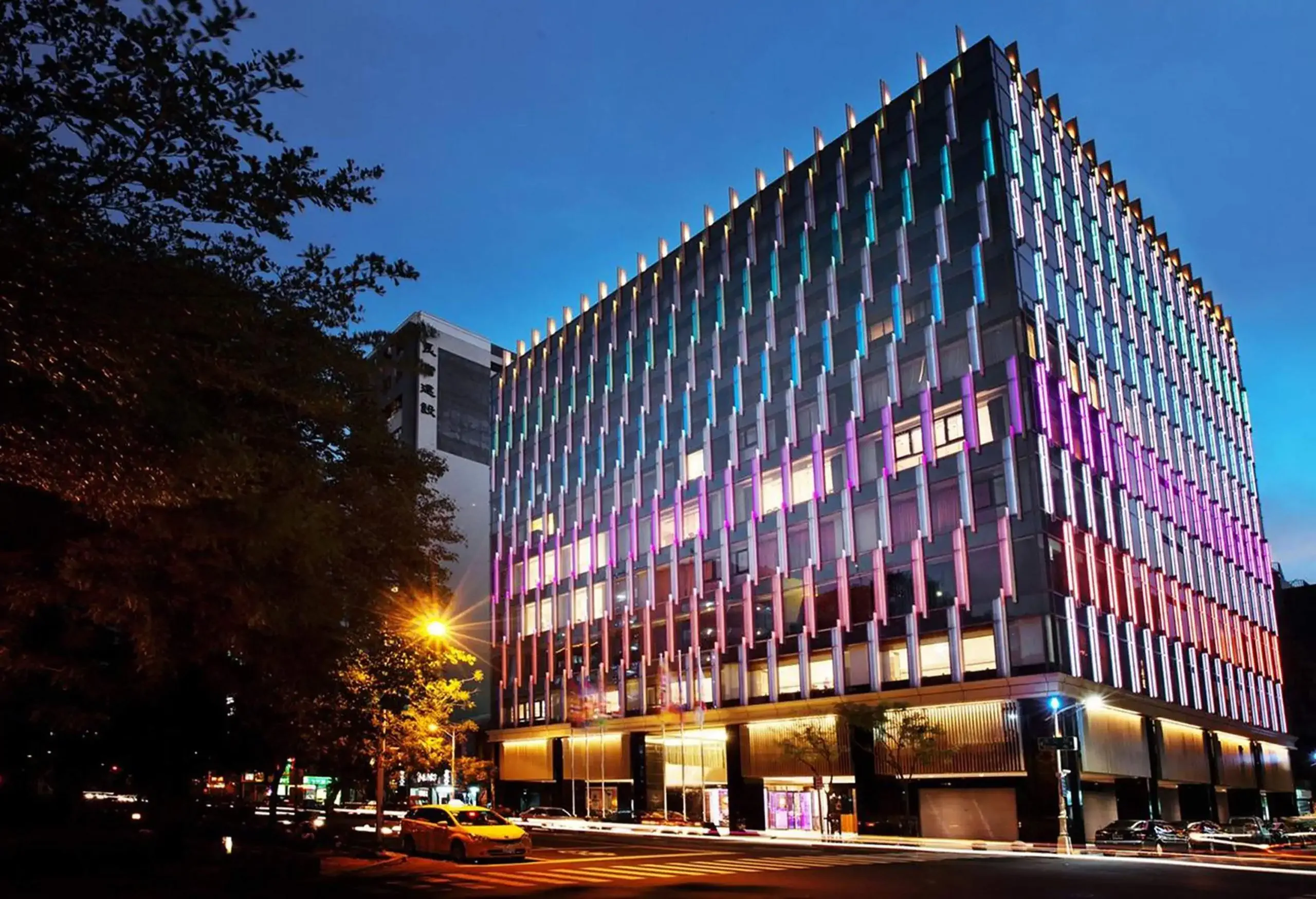 翰品酒店高雄,高雄夜市住宿,高雄夜市附近住宿,高雄住宿推薦,高雄飯店推薦,高雄夜市住宿推薦,吉林夜市附近住宿,三民街 附近住宿,鹽埕埔附近住宿,Chateau de Chine Hotel Kaohsiung