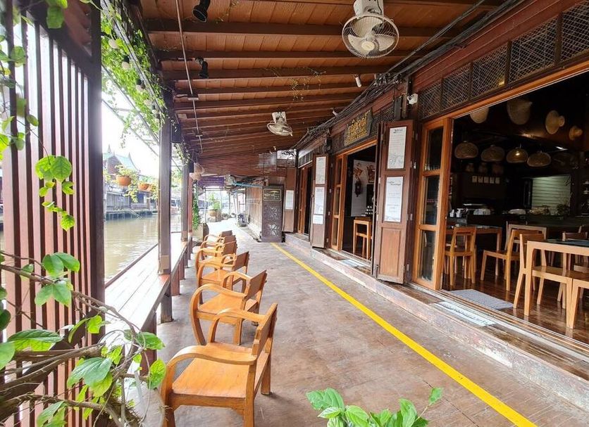 天井 相片