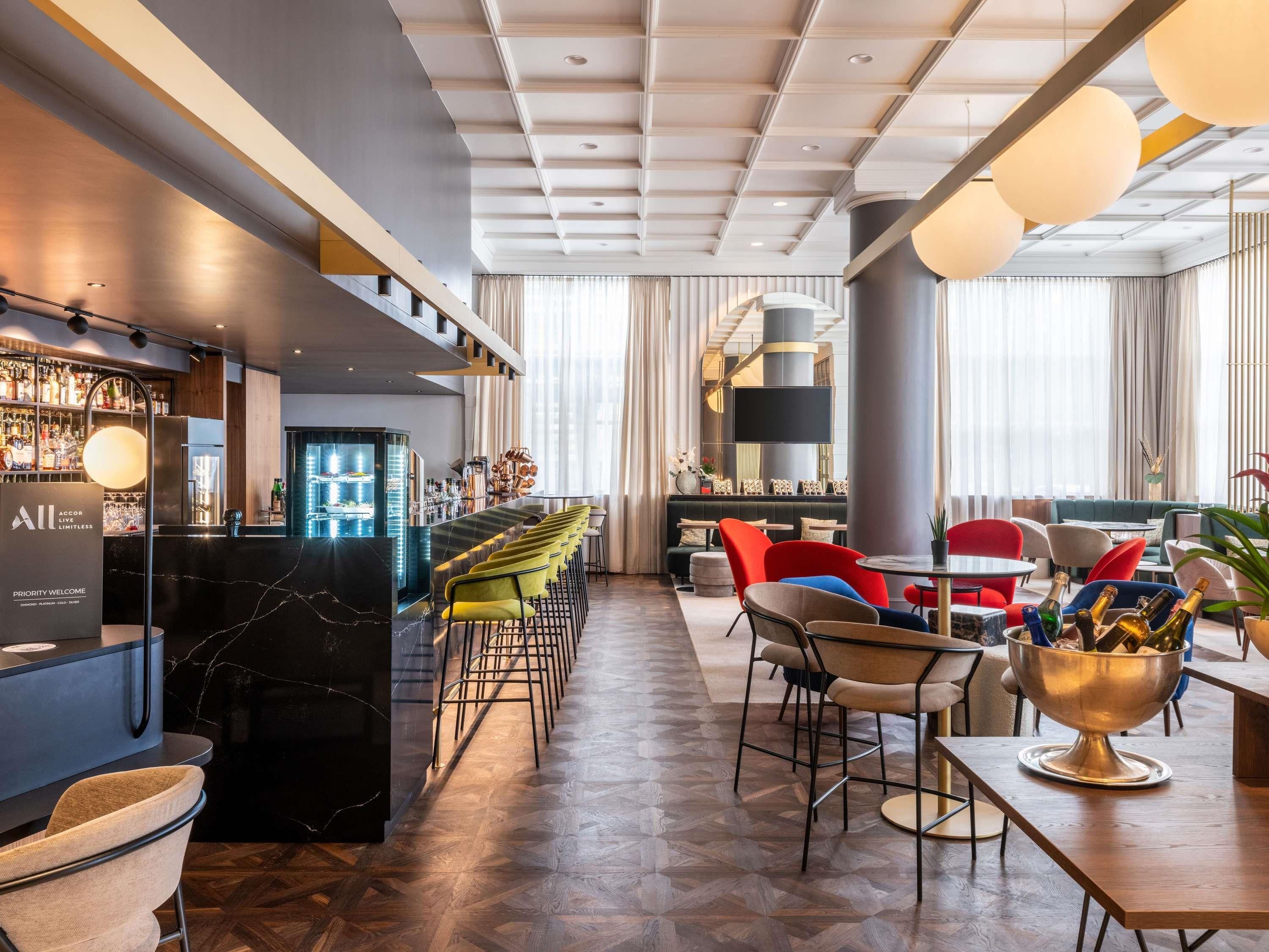 酒吧