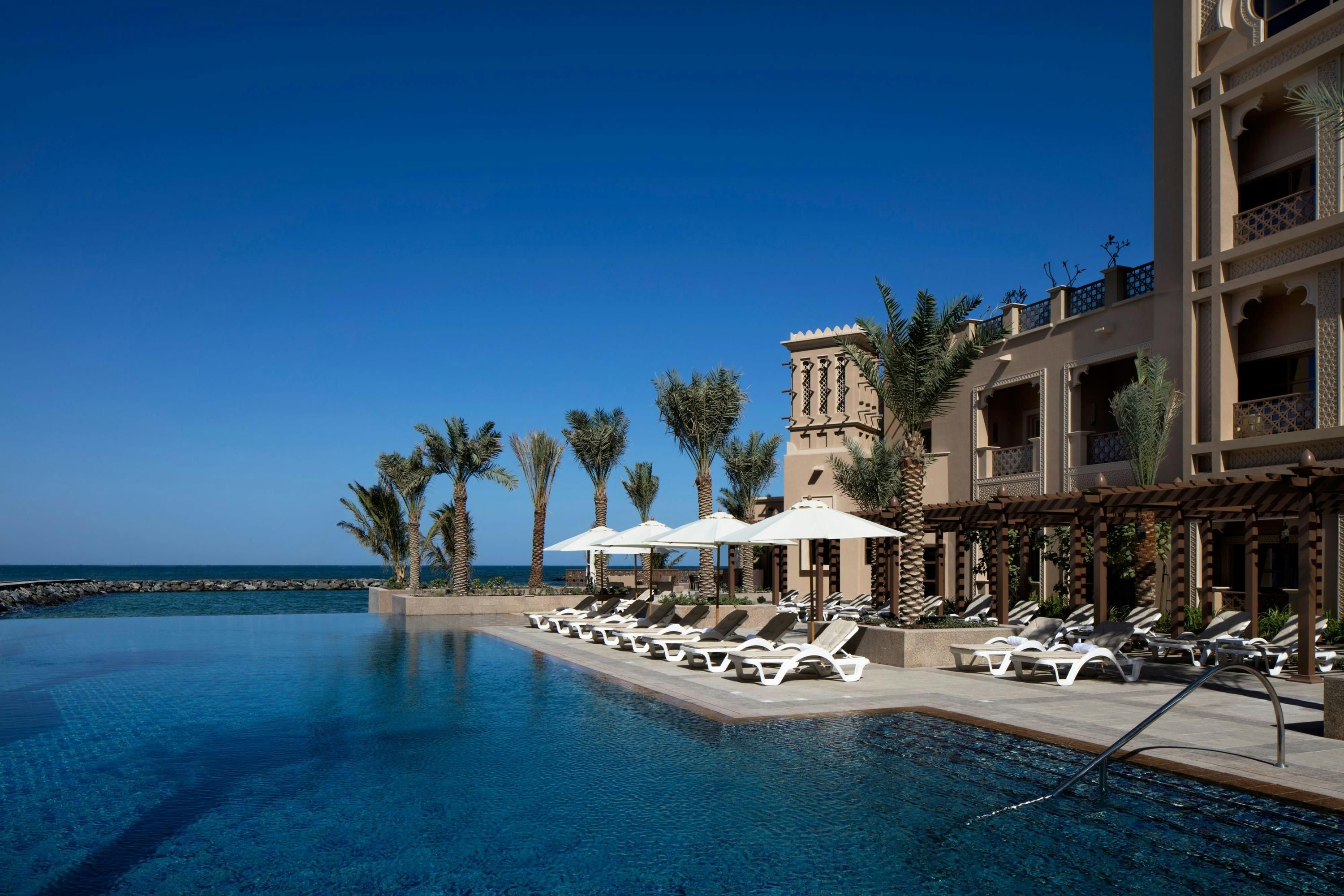 游泳池