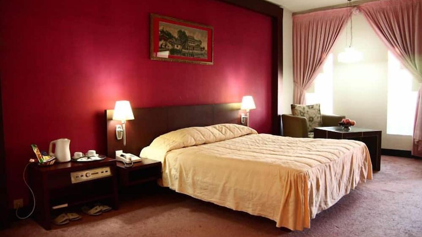 紅多茲Plus飯店-新格蘭派克酒店