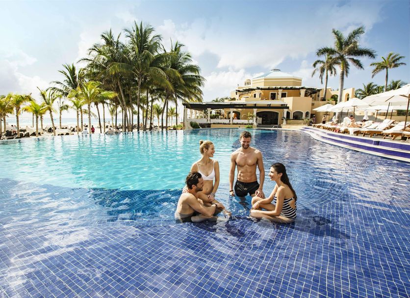 游泳池 相片
