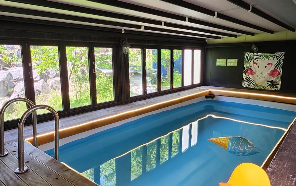 游泳池 相片