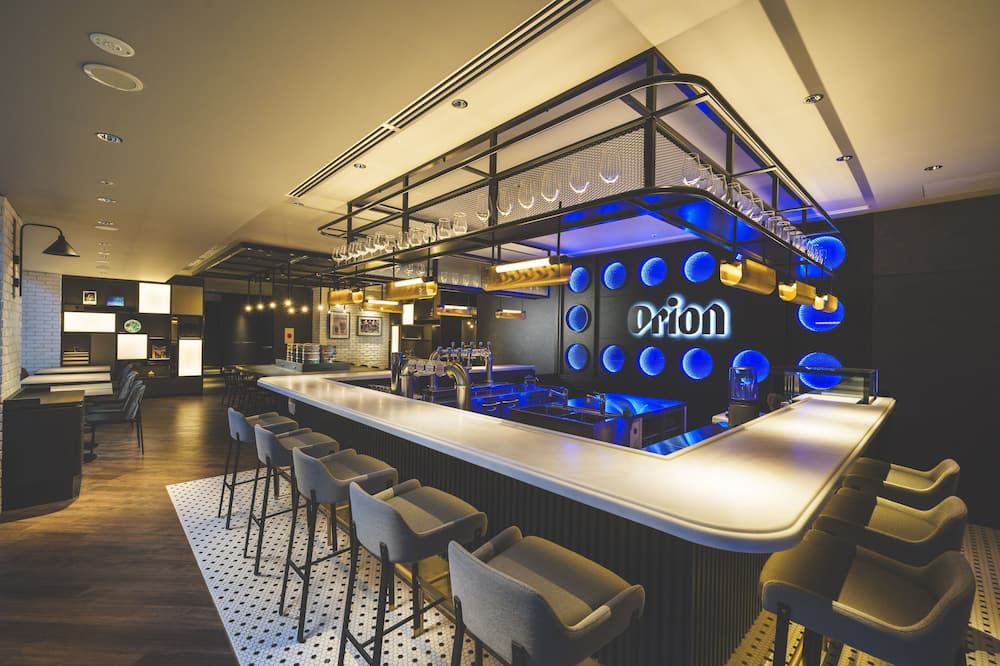 酒吧