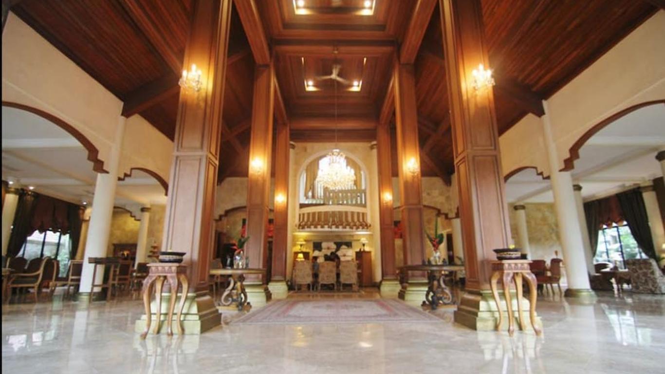 薩拉斯瓦蒂婆羅浮屠酒店 - 婆羅浮屠