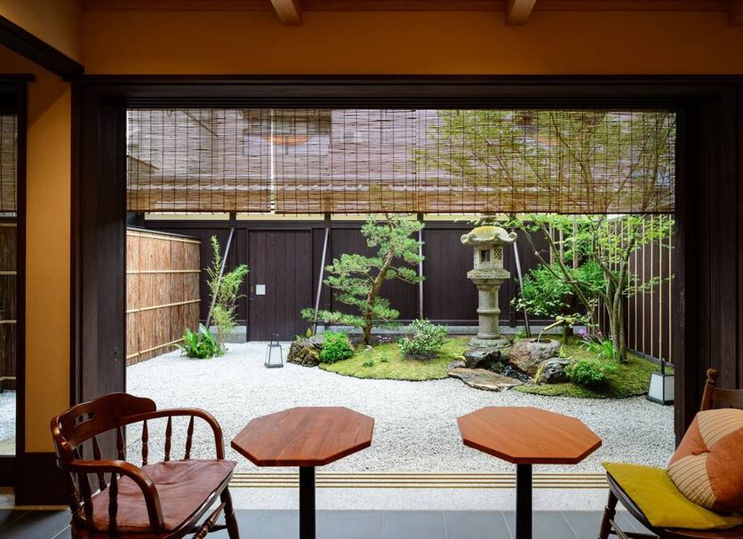 天井 相片