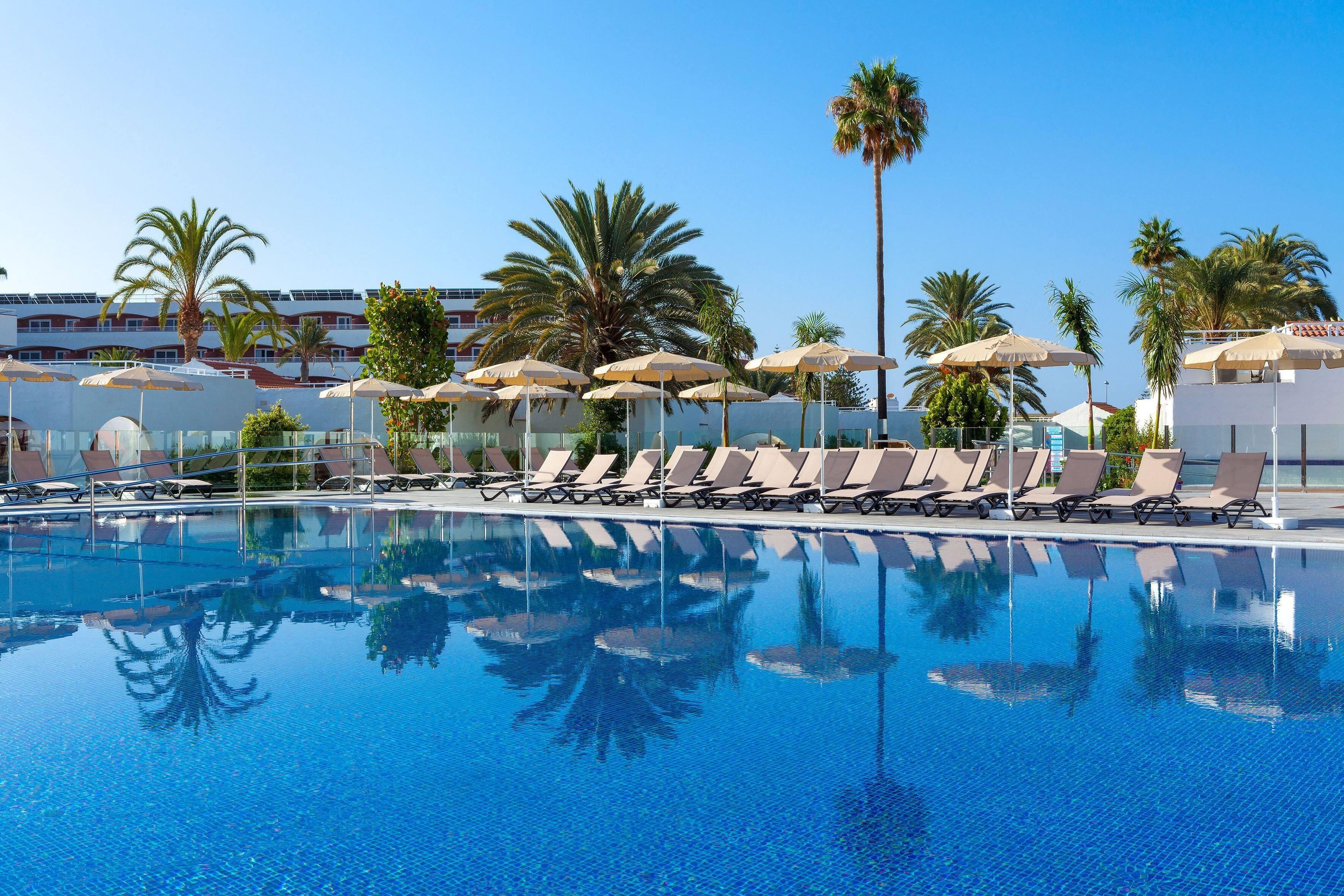 游泳池