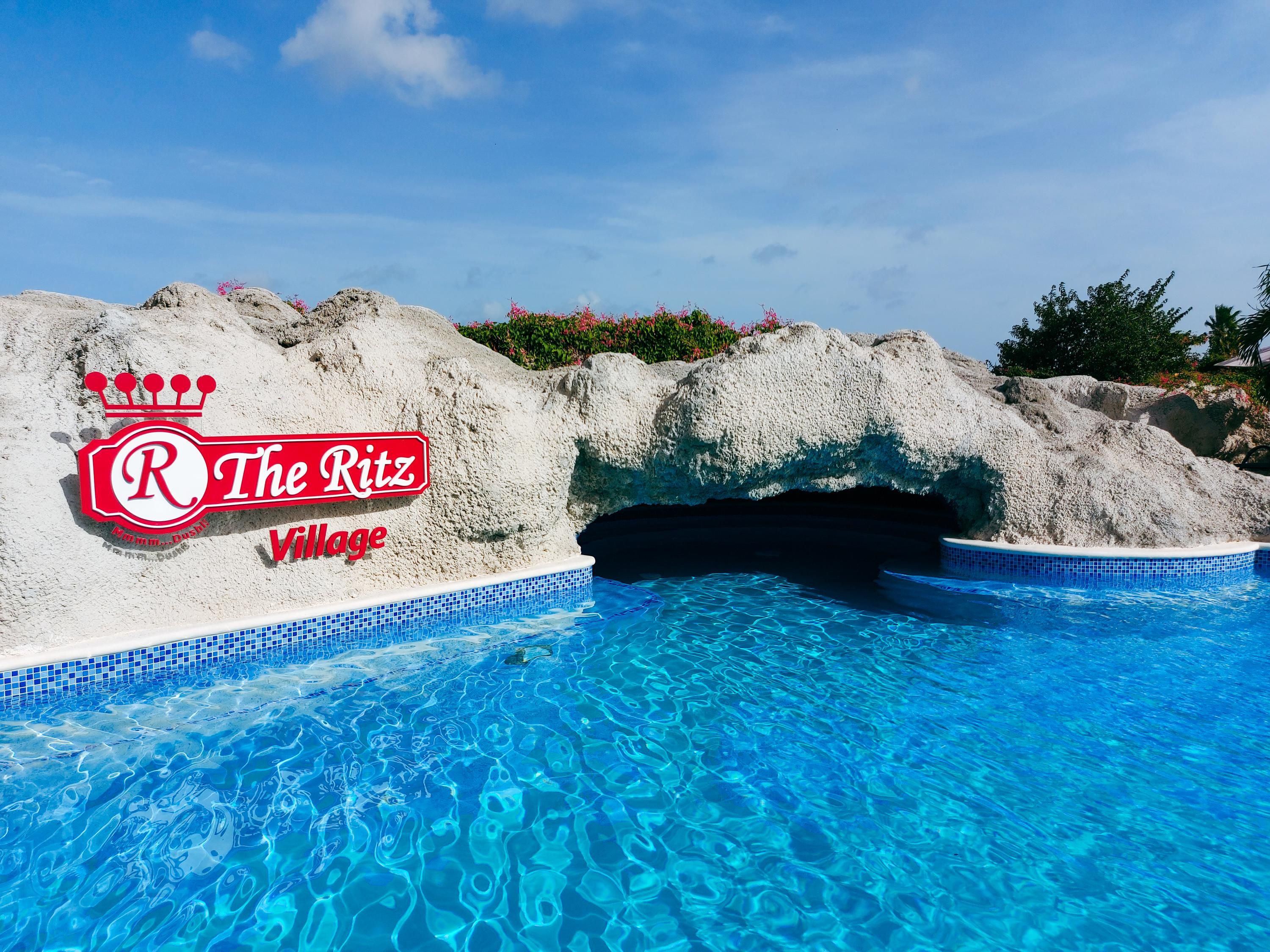 游泳池